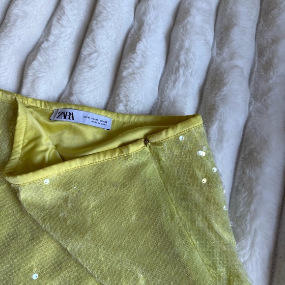 Viral Sequin Mini Skirt - Picture 2 of 5